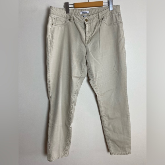 D.Jeans strait leg beige for women - Picture 3 of 6